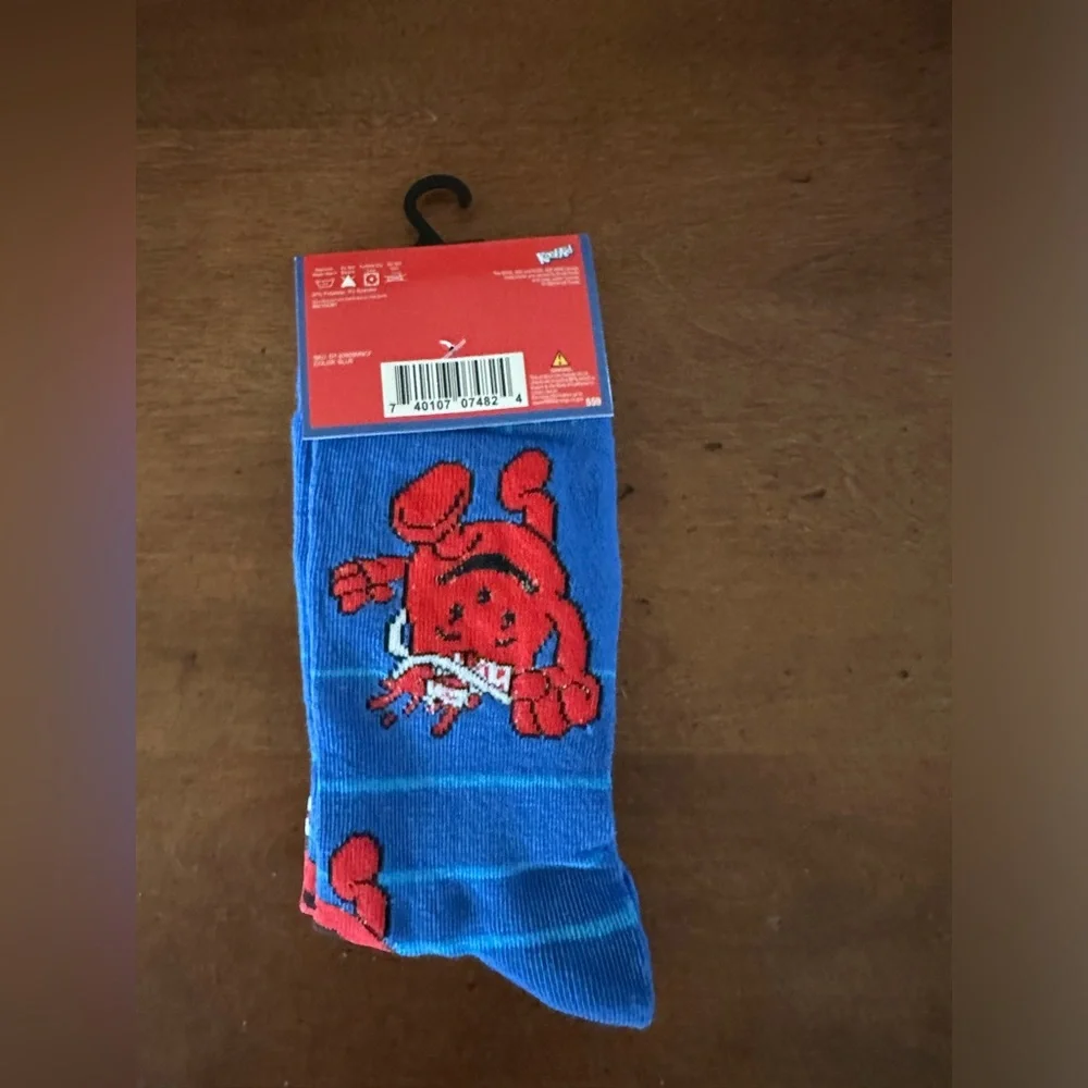 🌵3/$15 Red Koolaid crew socks ( see description)